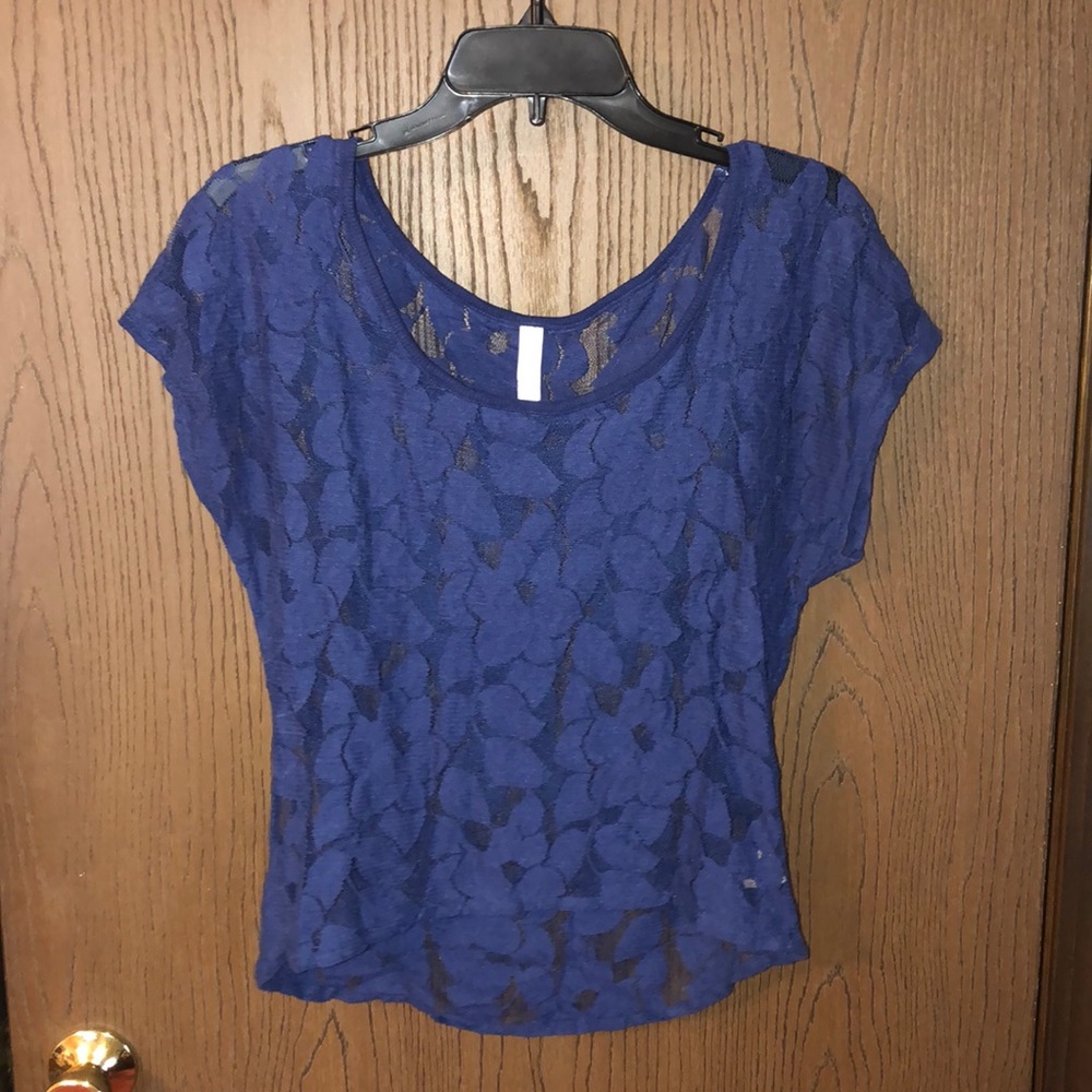 Dark blue laced flower tee